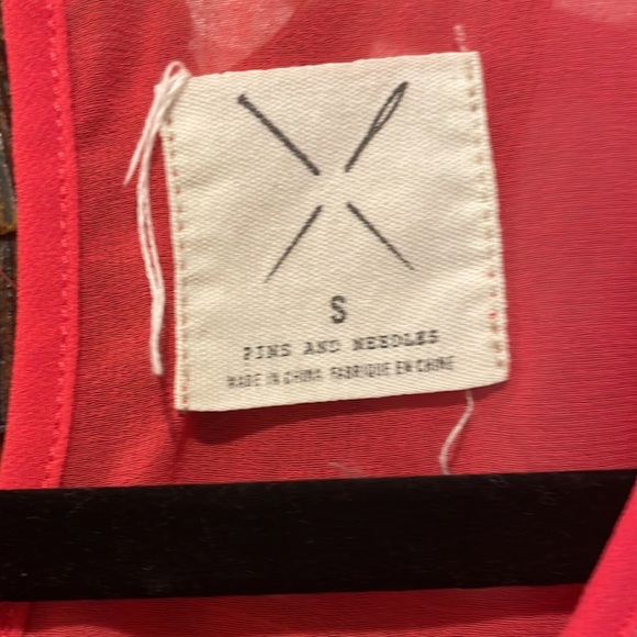 Urban Outfitters Pins & Needles coral sheer flowy 3/4 in sleeves size Small - Picture 2 of 9